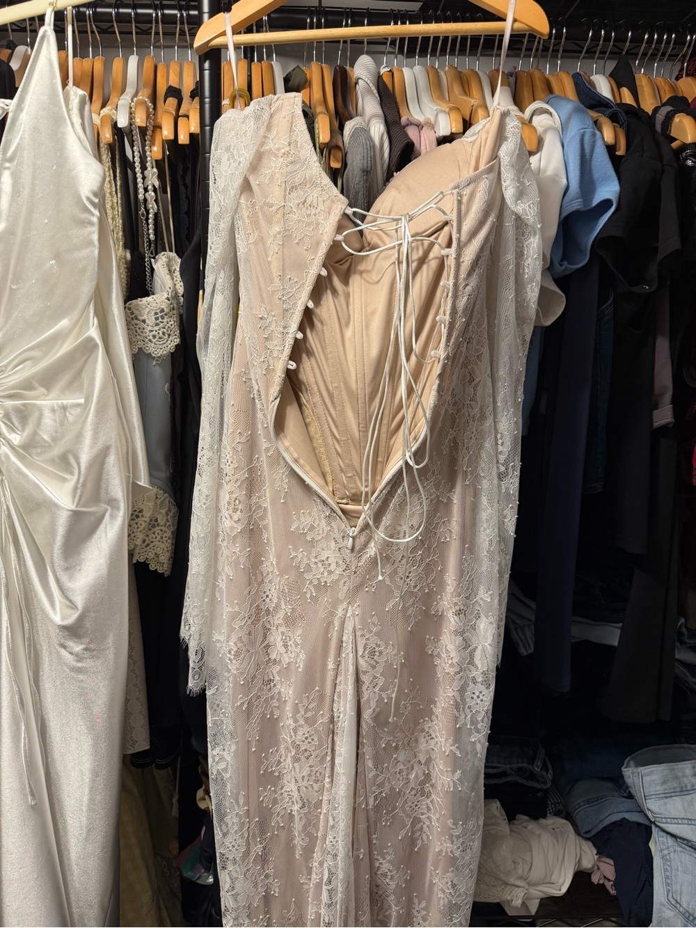 Long-Sleeve Lace Evening Gown in Cream with Pearl Accent - Picture 4 of 5